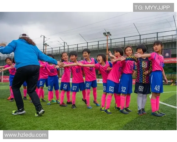 从茧中破茧而出足球的蜕变与成长之路