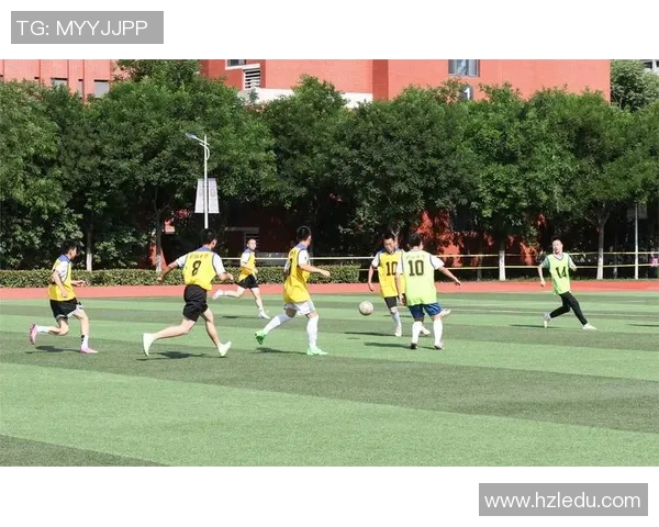 寻找热爱足球的陪练伙伴一起提升技艺与竞技水平的机会